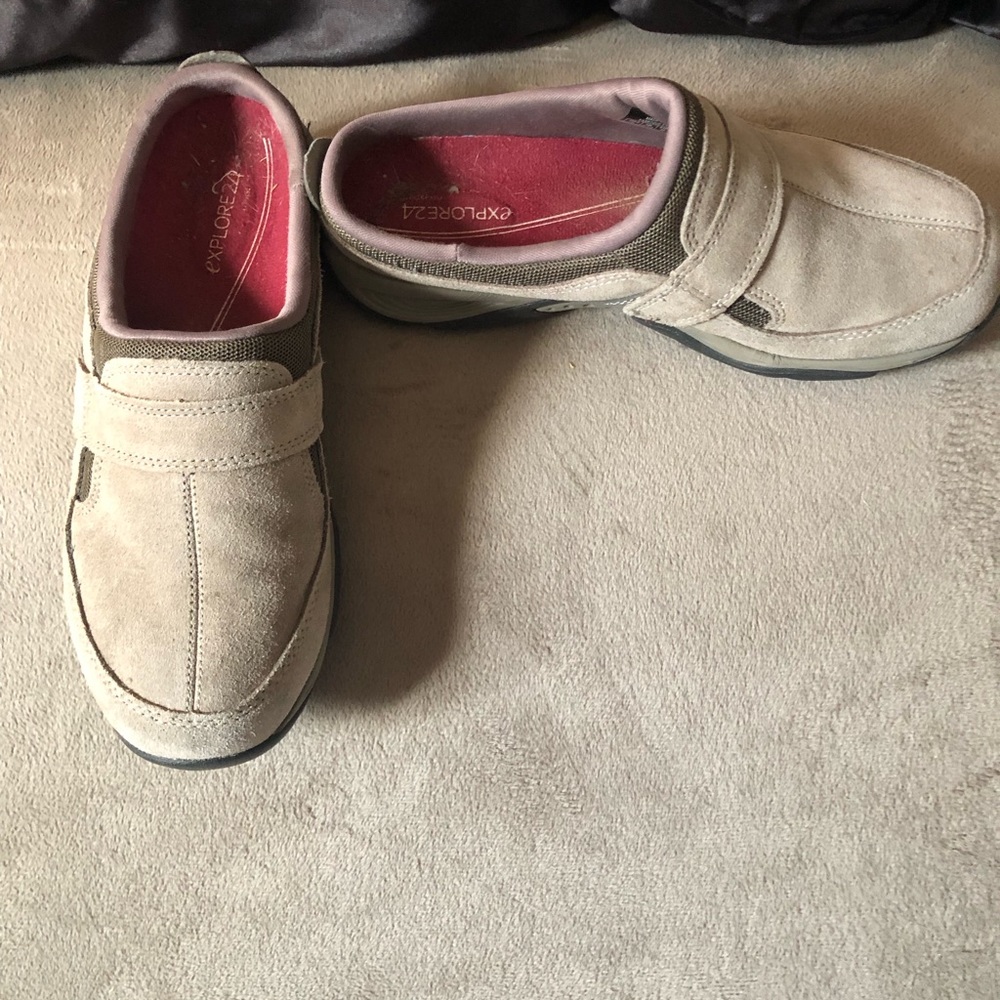 Easy Spirit Traveltime, Size 9, Gray